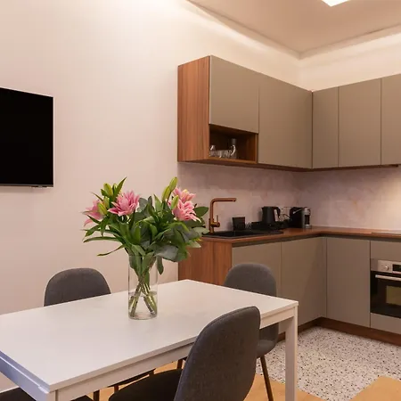 Apartment Faubourg Station Paris