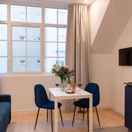 Faubourg Station Apartment